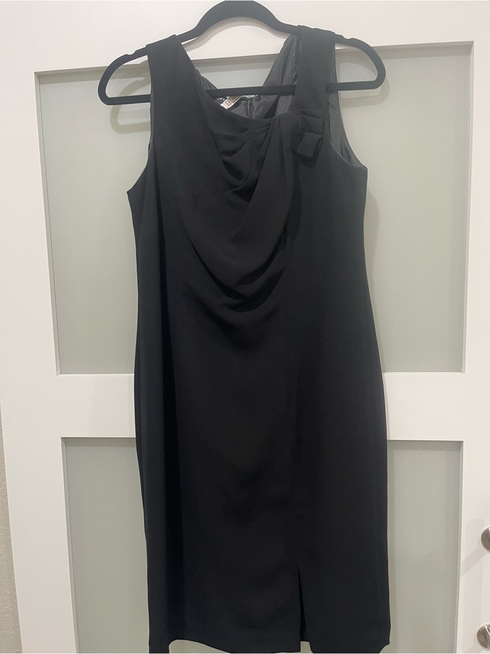 Jones New York Black Sleeveless Draped Neck Sheath Dress